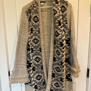 VENUS Cream and Black Cardigan Sweater
